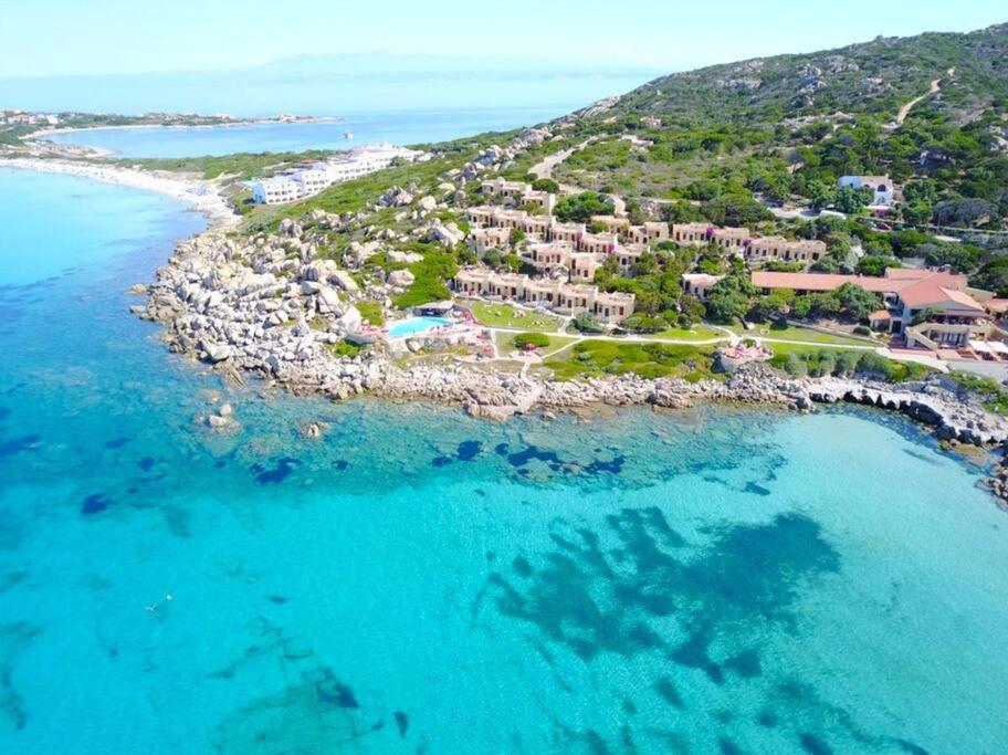 Appartamento A Baia Santa Reparata Esterno foto